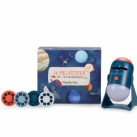 Projektor a noční světlo průzkumníka